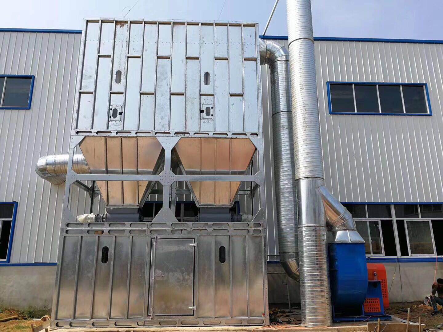 成都雙機(jī)頭除塵設(shè)備廠家 成都雙機(jī)頭除塵設(shè)備廠家